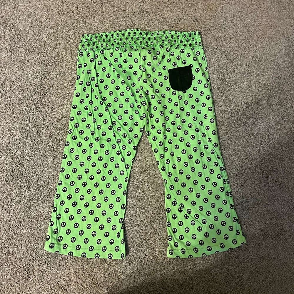 Pajama Set - Picture 7 of 9